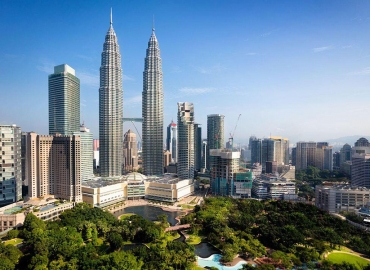 SINGAPORE - MALAYSIA A TWO COUNTRY JOURNEY SINGAPORE - MALAYSIA A TWO COUNTRY JOURNEY