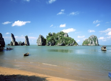 ​JOURNEY TO DISCOVER HA TIEN BAY