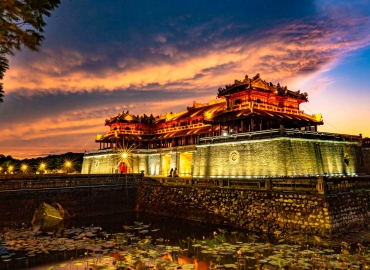 HÀNH TRÌNH THAM QUAN HUẾ - ĐÀ NẴNG - QUẢNG NAM HÀNH TRÌNH THAM QUAN HUẾ - ĐÀ NẴNG - QUẢNG NAM